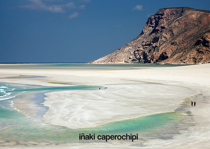 Calendario. Playa de Qalansiyah